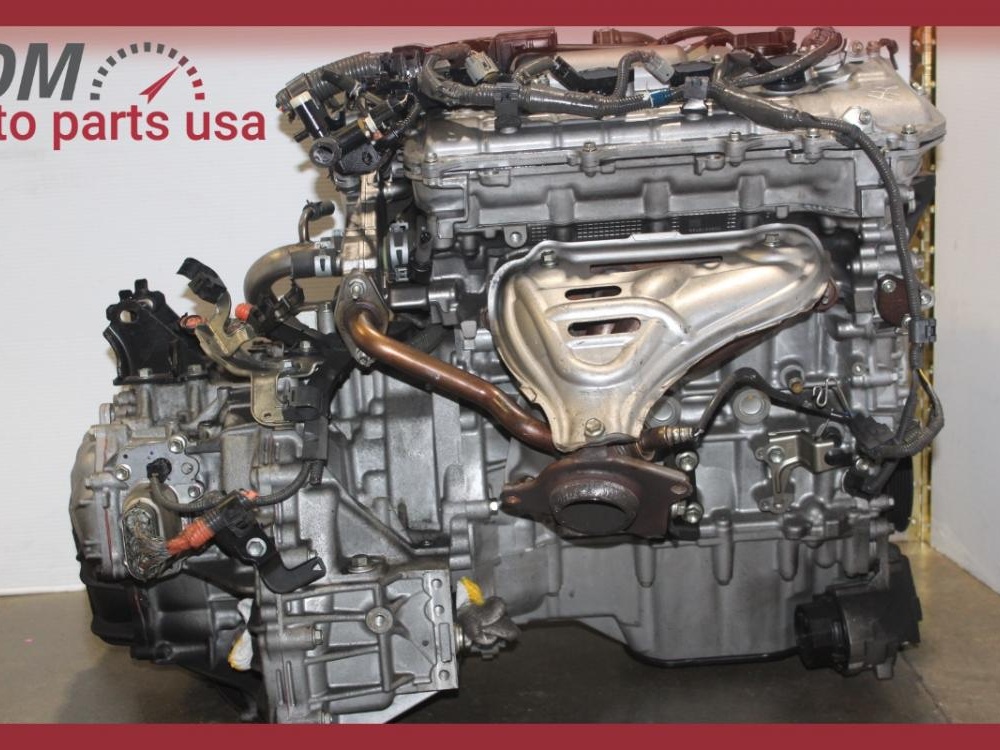 LEXUS 1UZ-FE V8 FOUR CAM 32 VALVE: Image 2