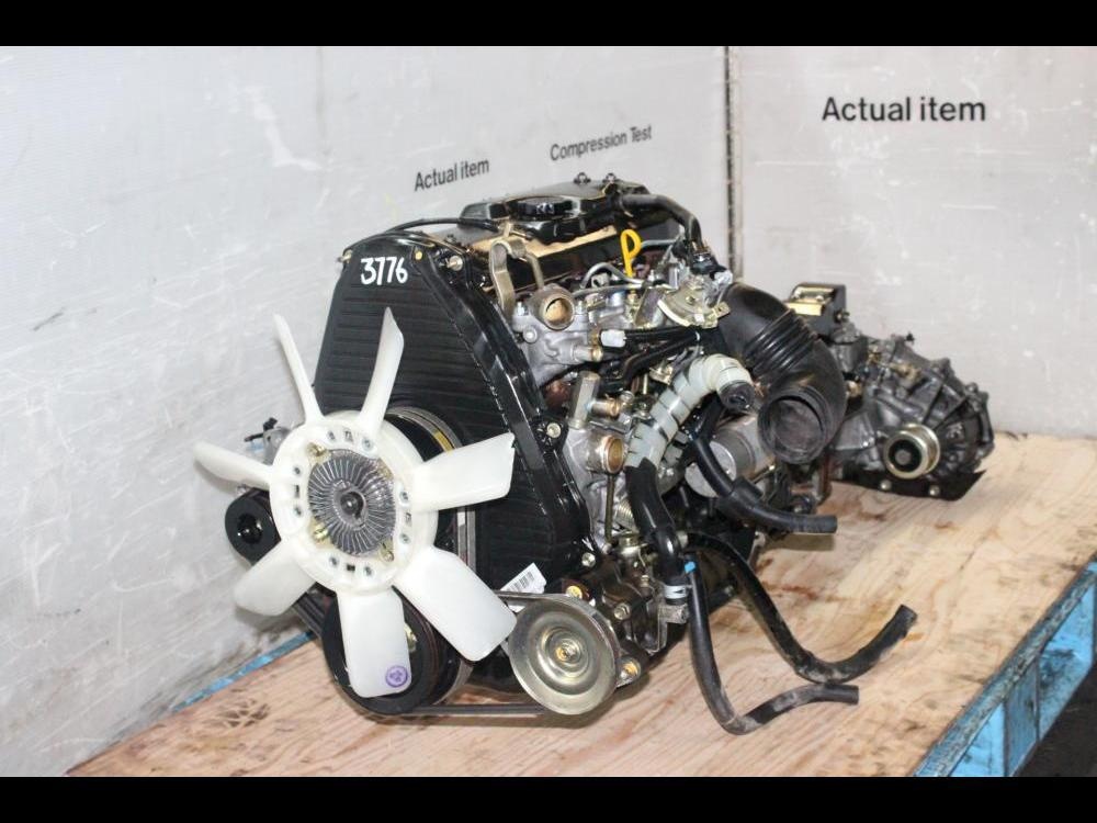 JDM TOYOTA DYNA 2L DIESEL ENGINE MANUAL AWD TRANSMISSION: Image 4
