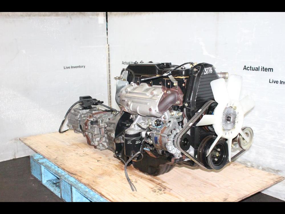 JDM TOYOTA DYNA 2L DIESEL ENGINE MANUAL AWD TRANSMISSION: Image 8