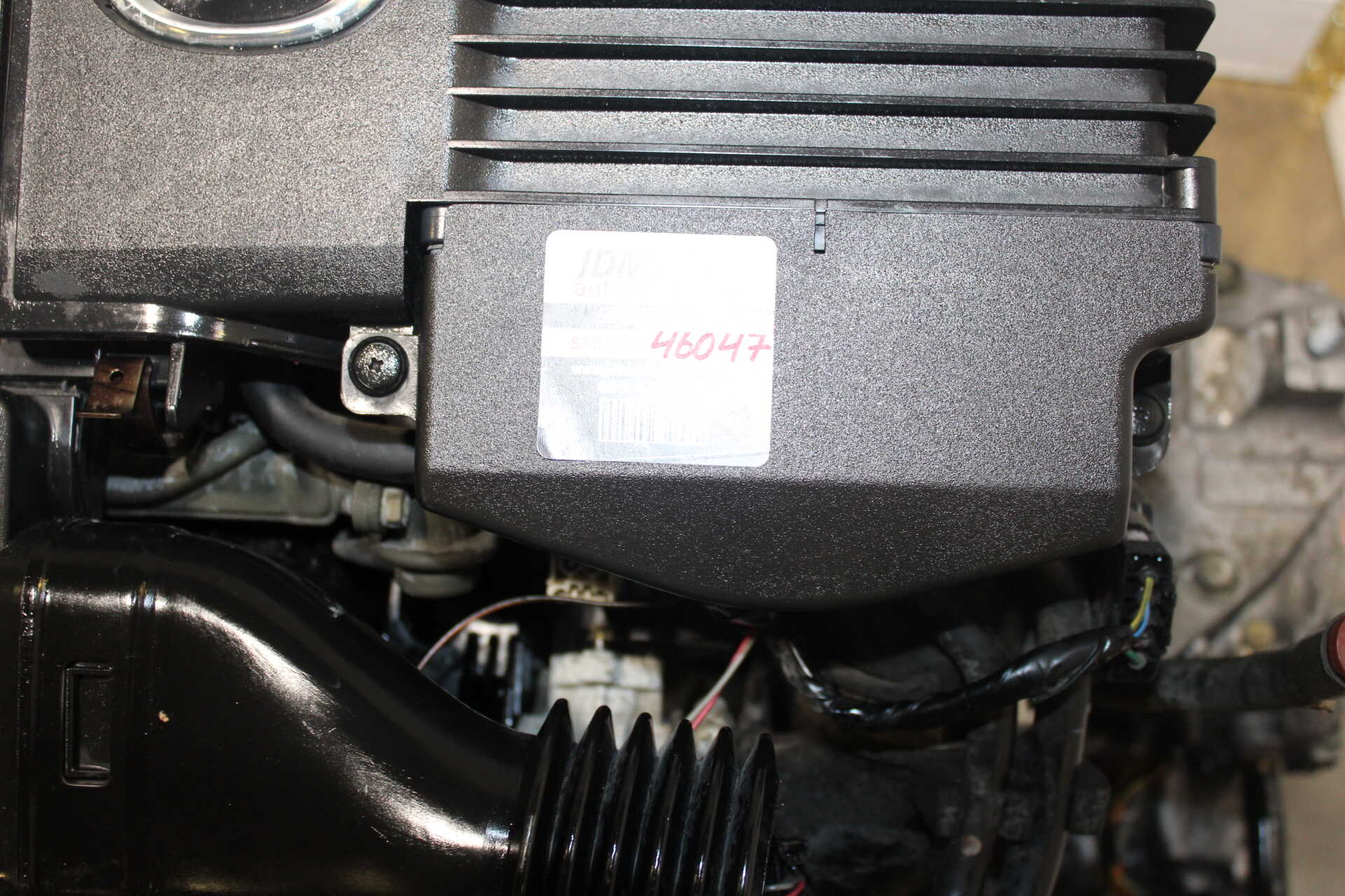 JDM MAZD 1.6L MOTOR AND AUTOMATIC TRANSMISSION: Image 2