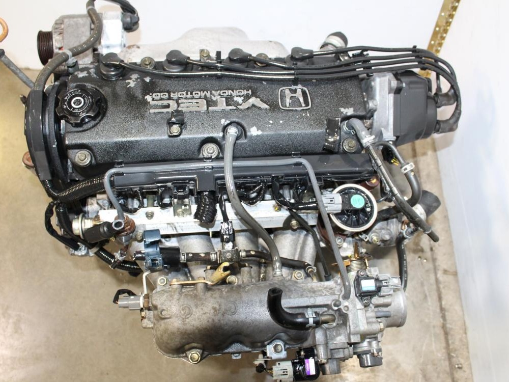 JDM USED HONDA ACCORD 2.3L F23A VTEC SOHC ENGINE ONLY 1998-2002: Image 2